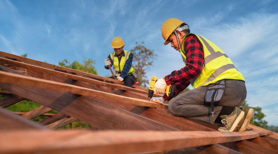 Professional gutter cleaning in Clark, MO